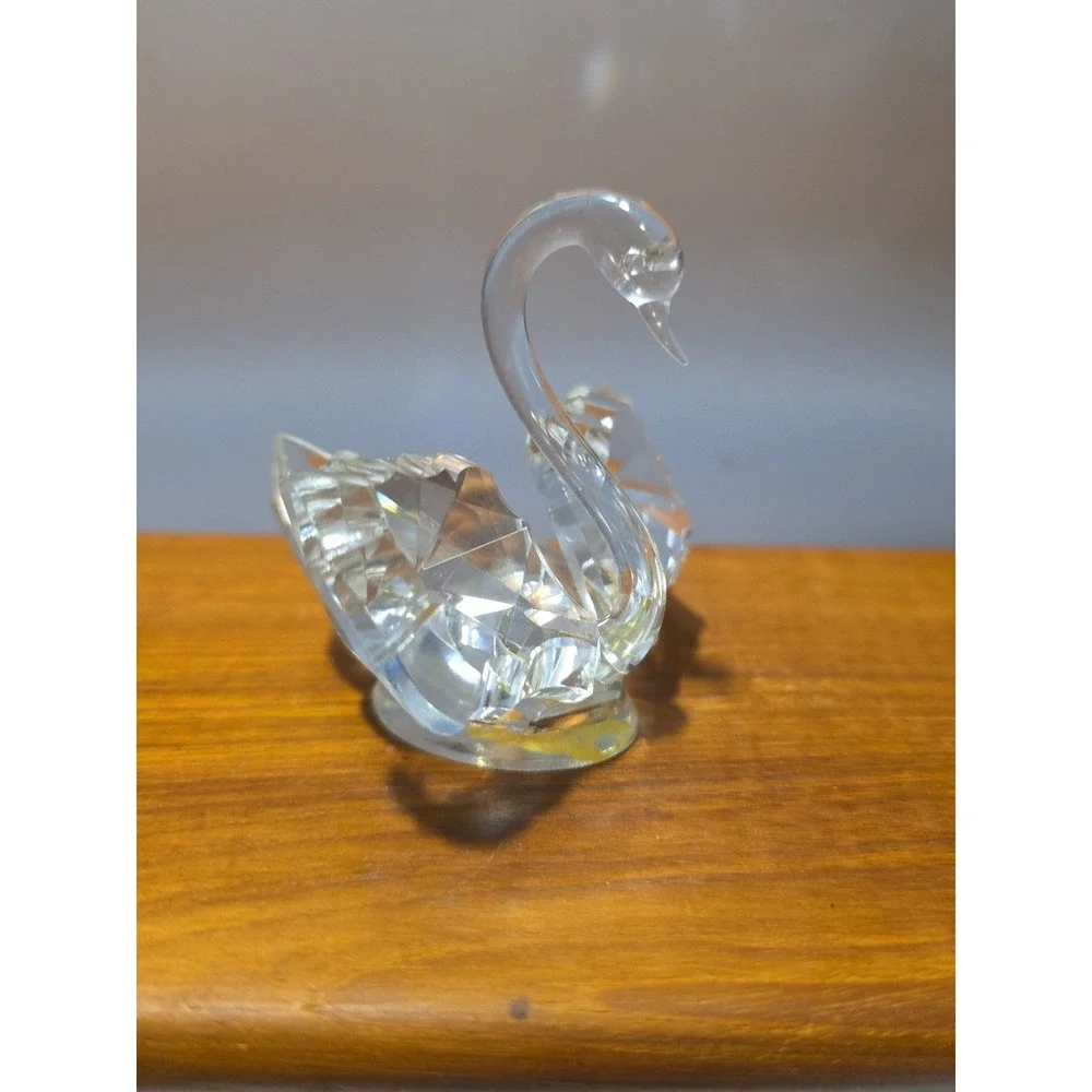 Crystal Swan Unmarked Spread‎ Wings Clear Swan